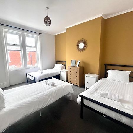 3 Bdrm Close To Beach&City Норт-Шилдс Экстерьер фото